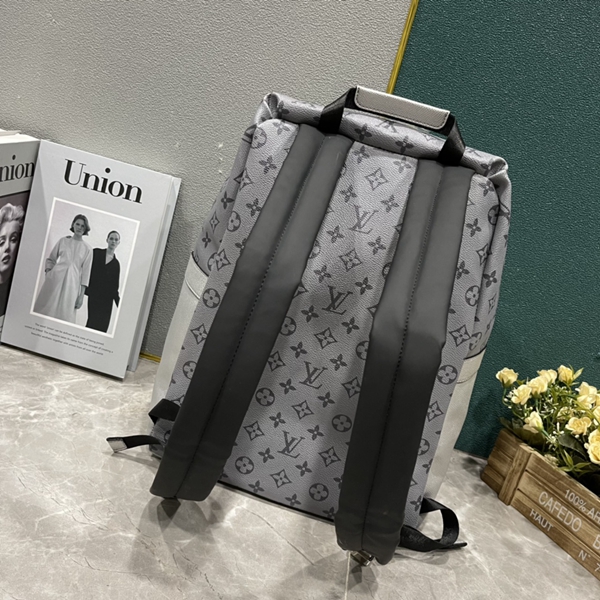 ルイヴィトンバッグ側面デザイン